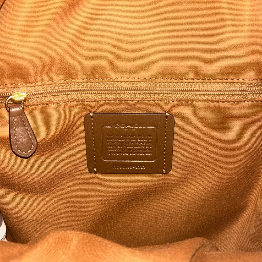 Coach Off-White Signature Backpack - Picture 8 of 9